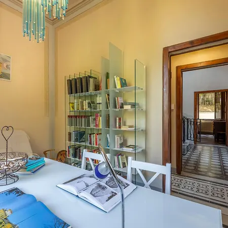 Willa Liberty Parrana San Martino